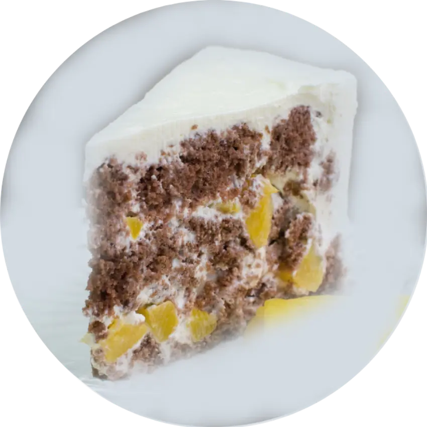Панчо (шоколадный бисквит, сметанный крем, фрукты)